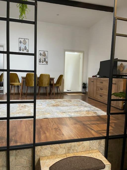 Apartament La Casa Тимишоара Екстериор снимка