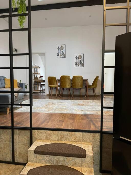Apartament La Casa Тимишоара Екстериор снимка